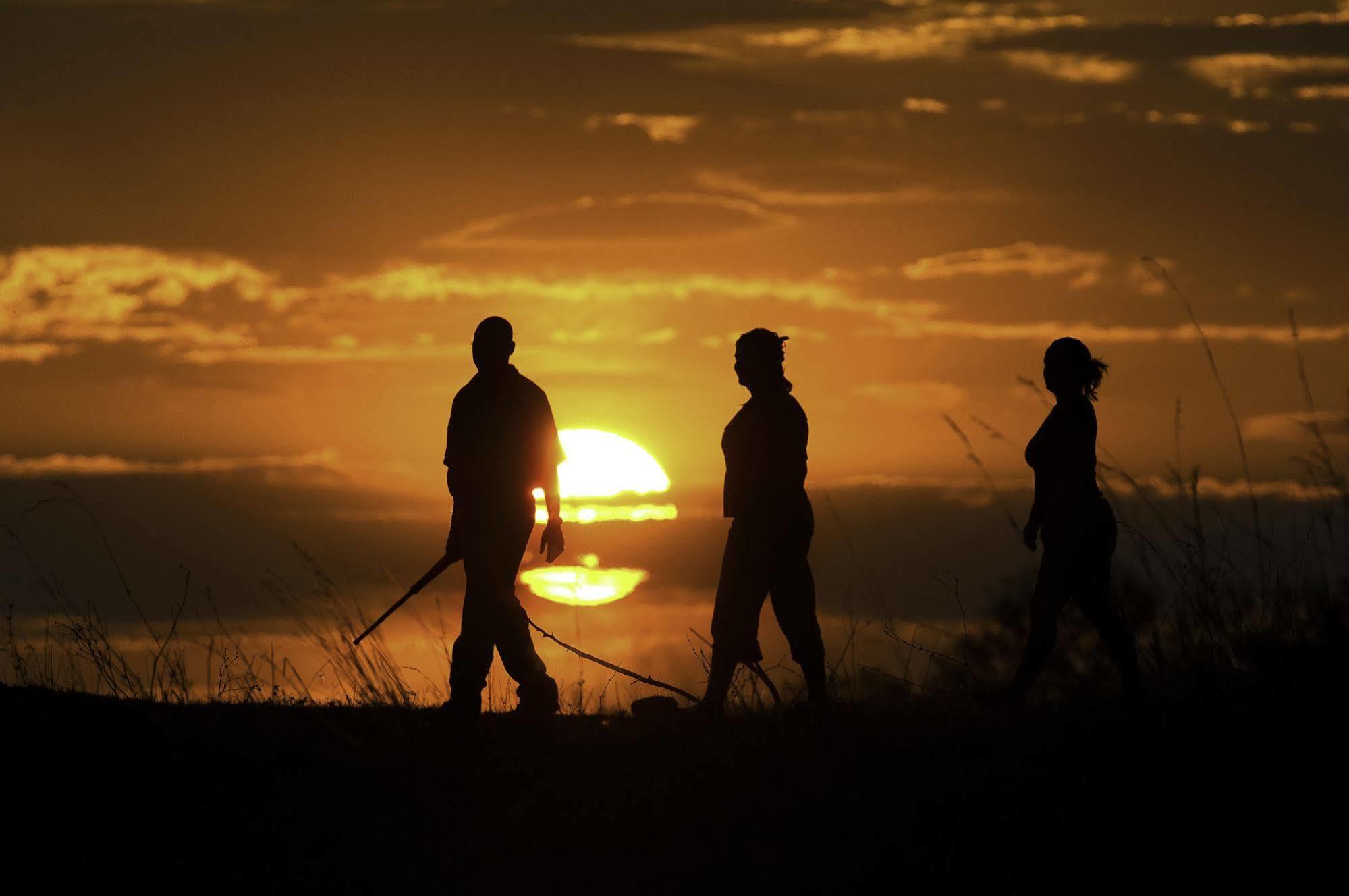 Отель Selinda Camp Selinda Reserve Экстерьер фото